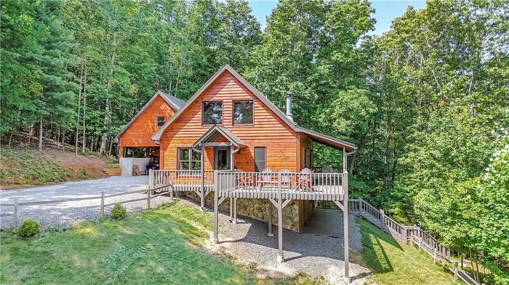 749 Davenport Mountain Rd, Blue Ridge, GA 30513 — most recent listing photo