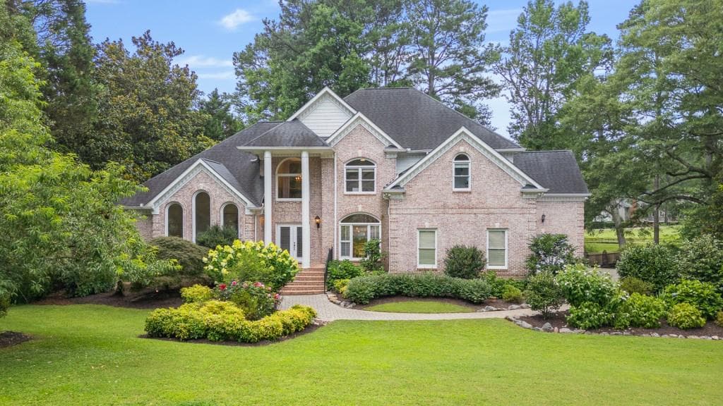 2680 Roxburgh Drive, Roswell, GA 30076 — most recent listing photo