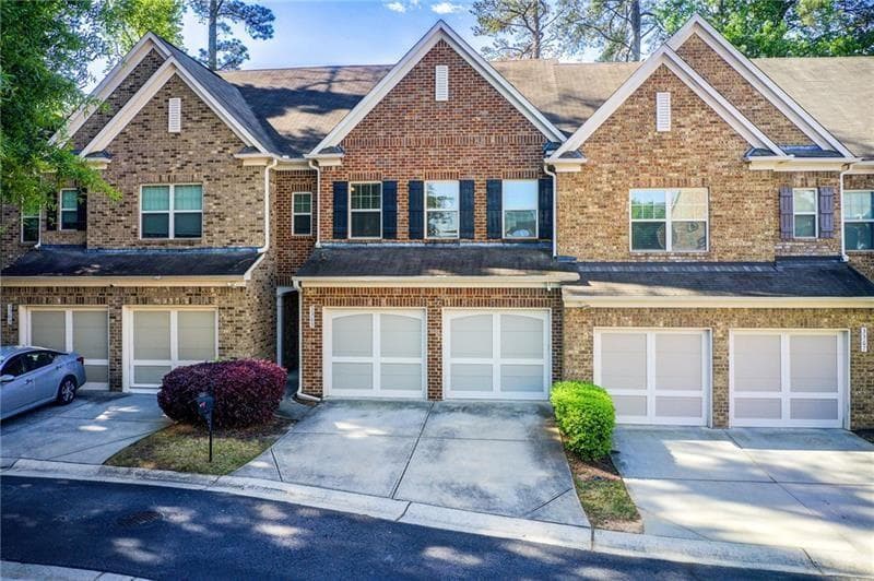 3 bedroom, 3 bathroom, 1,940 sq ft townhouse sold at 3365 Vintage Circle, Smyrna, GA 30080