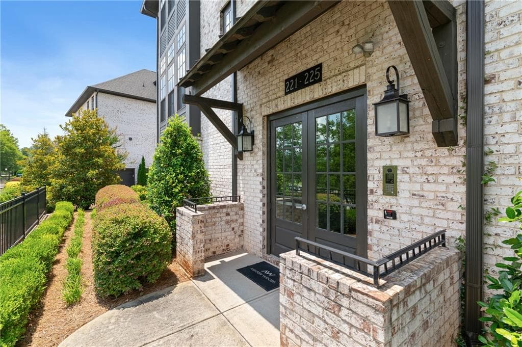 223 Britten Pass, Alpharetta, GA 30009 — most recent listing photo