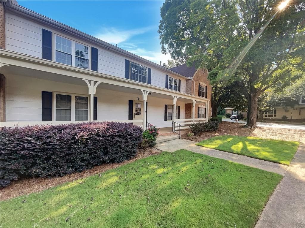 3825 Lavista Road V4