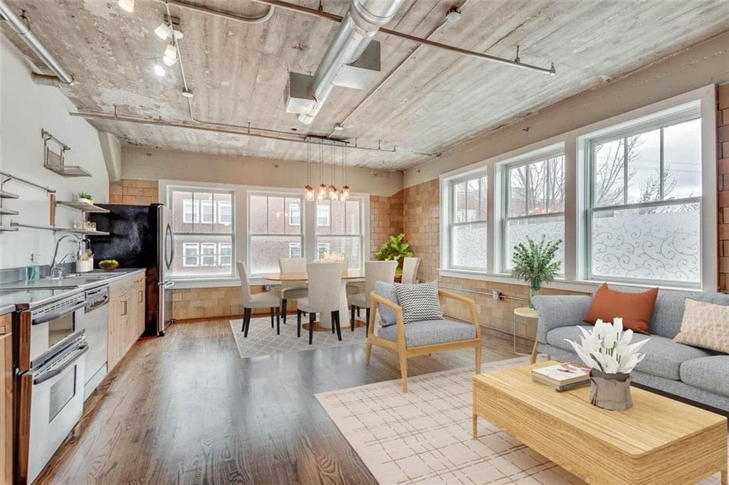 1 bedroom, 1 bathroom, 868 sq ft condominium sold at 238 Peters Street 205, Atlanta, GA 30313