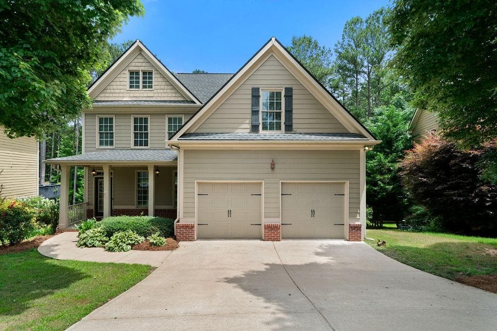 4 bedroom, 3 bathroom, 3,071 sq ft single family residence under contract at 230 Treadstone Lane, Dallas, GA 30132