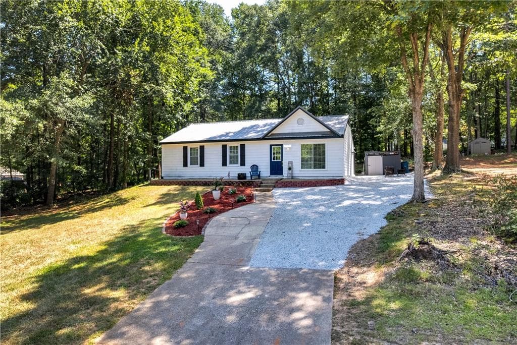 1316 Hickory Circle, Auburn, GA 30011 — most recent listing photo