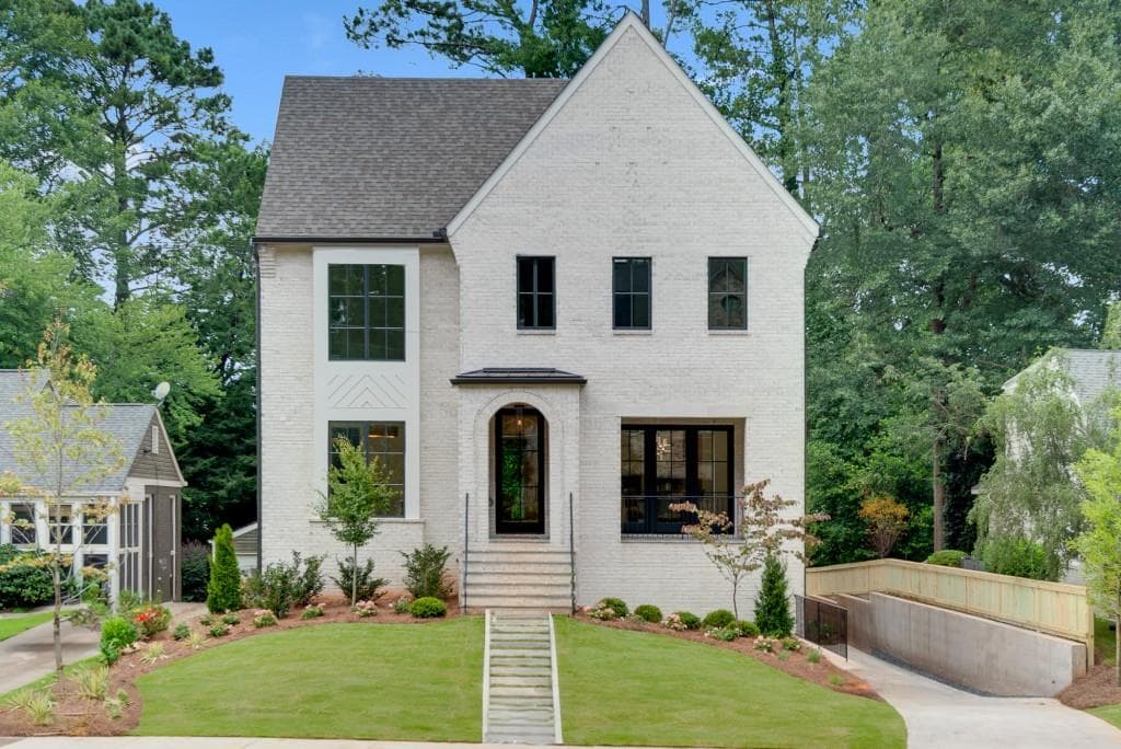 6 bedroom, 7 bathroom, 5,162 sq ft single family residence sold at 1258 Reeder Circle, Atlanta, GA 30306