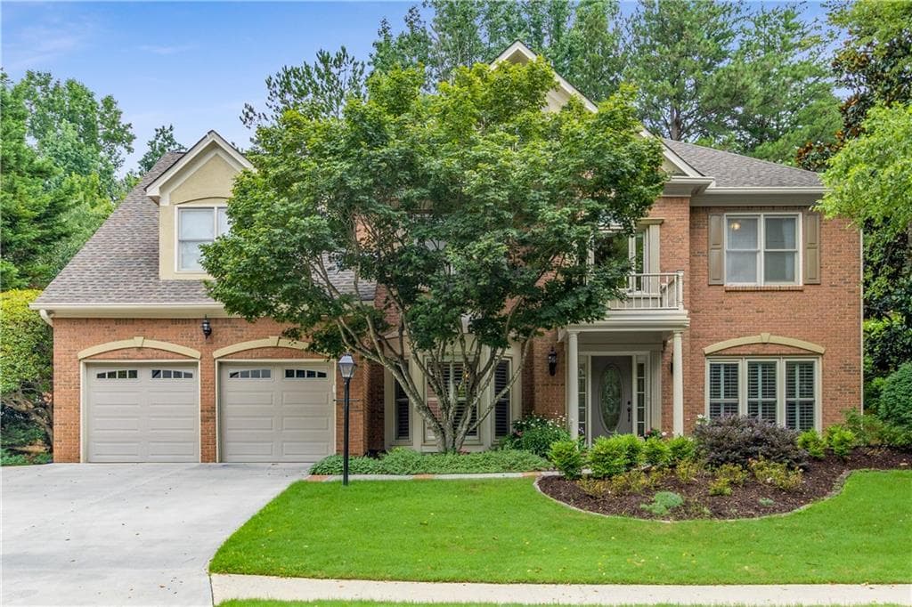 4 bedroom, 3 bathroom, 3,077 sq ft single family residence sold at 4672 Glenshire Place, Atlanta, GA 30338