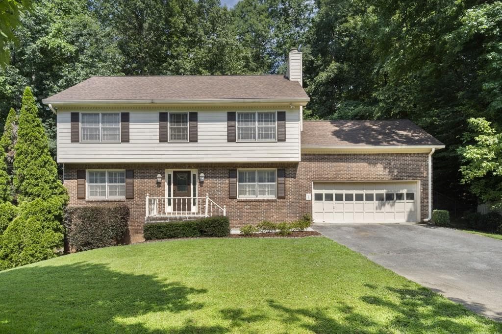 1348 Cambridge Court, Brookhaven, GA 30319 — most recent listing photo