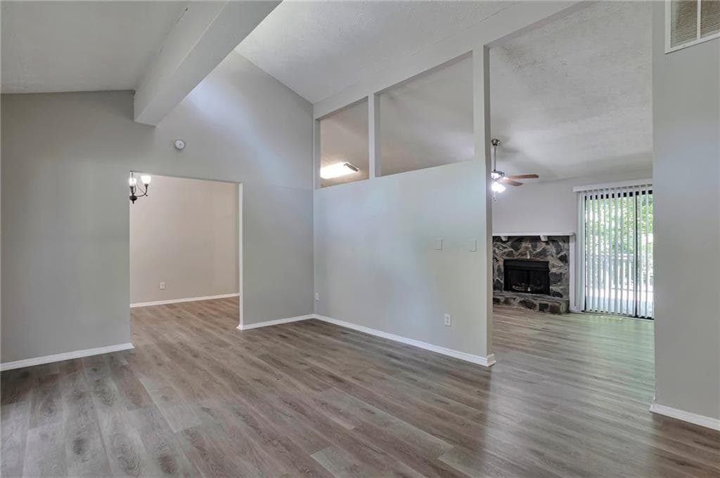 4 bedroom, 2 bathroom, 1,571 sq ft single family residence for sale at 4055 Chimney Ridge Way, Ellenwood, GA 30294 — photo 3