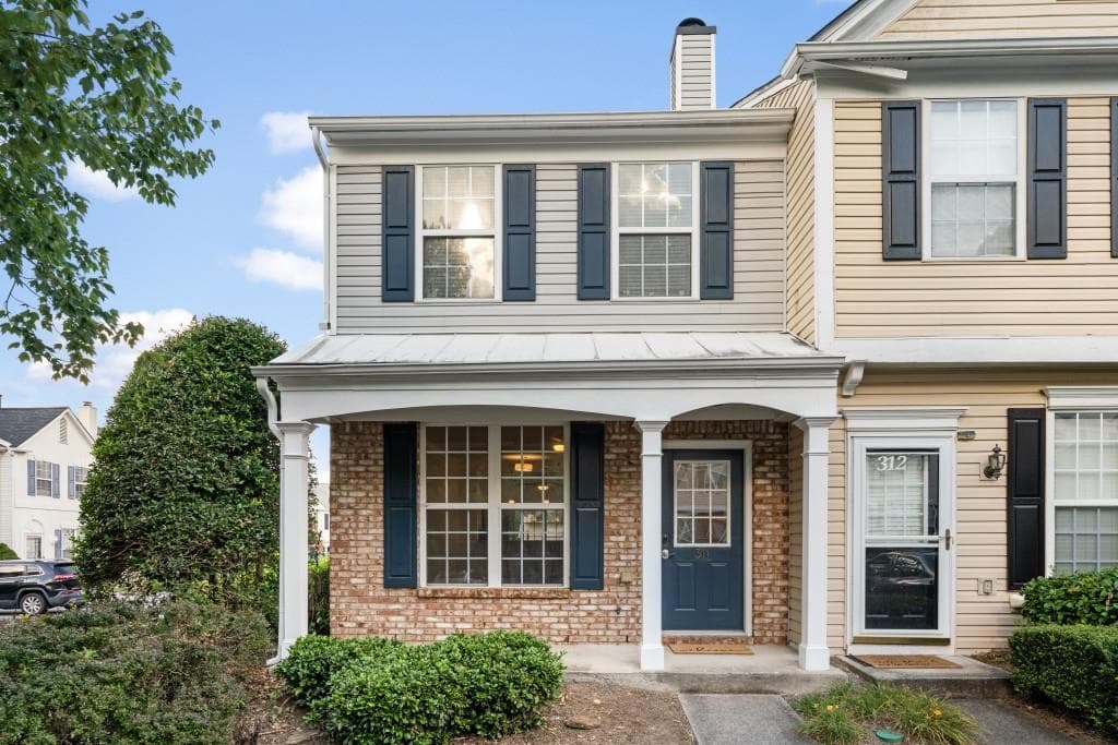 2 bedroom, 3 bathroom, 1,184 sq ft townhouse sold at 311 Devonshire Drive, Alpharetta, GA 30022