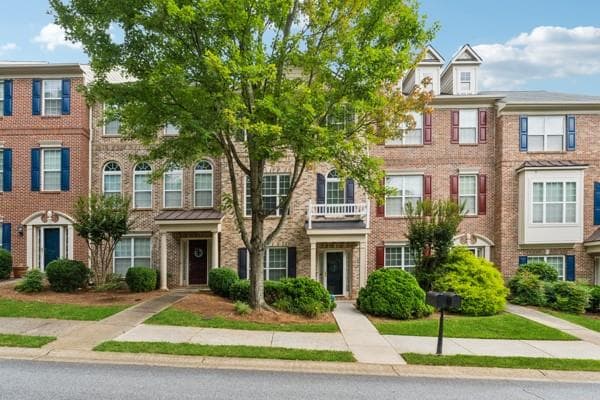 219 Magnolia Chase Drive 19, Marietta, GA 30008 — most recent listing photo