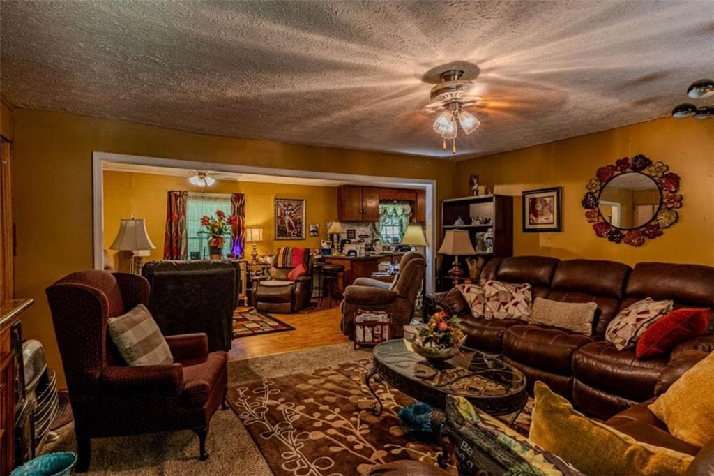 3 bedroom, 2 bathroom, 1,680 sq ft single family residence for sale at 35 Harris Loop, Cedartown, GA 30125 — photo 7