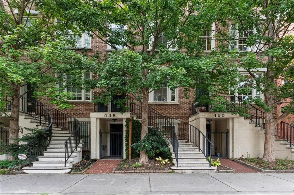3 bedroom, 4 bathroom, 1,875 sq ft townhouse sold at 448 BILL KENNEDY Way, Atlanta, GA 30316