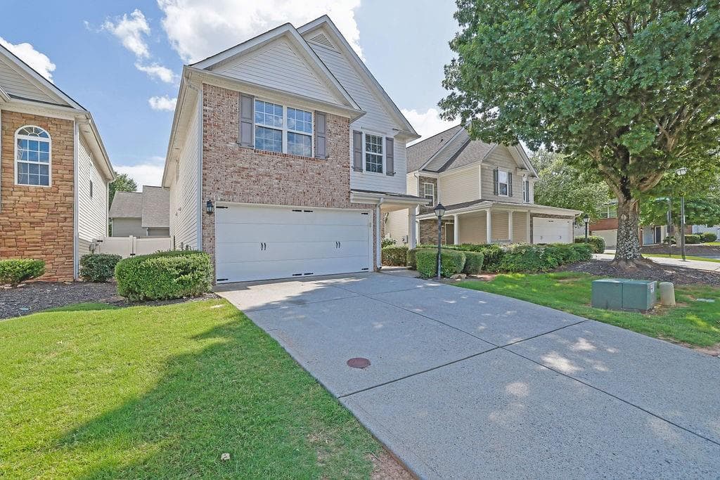 2185 Highland Gate Drive, Cumming, GA 30040 — most recent listing photo