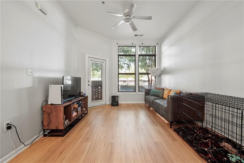 1 bedroom, 1 bathroom, 696 sq ft condominium for sale at 898 Oak Street 1105, Atlanta, GA 30310 — photo 10