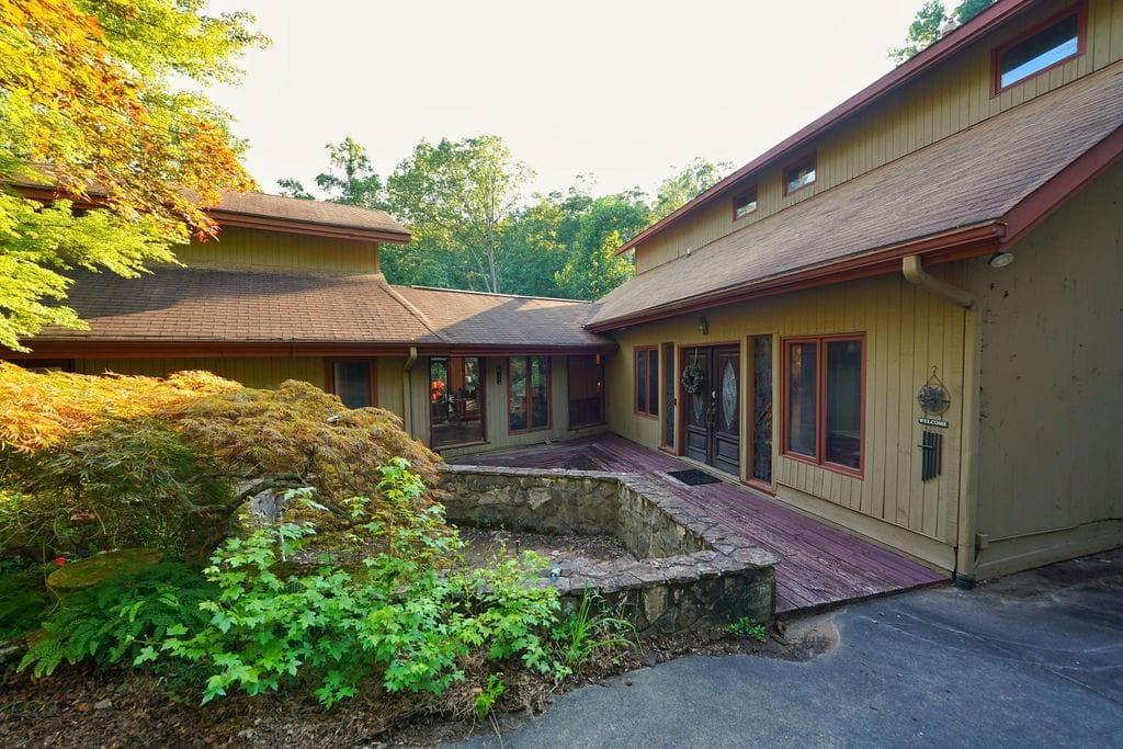 18 Padsett Court, Jasper, GA 30143 — most recent listing photo