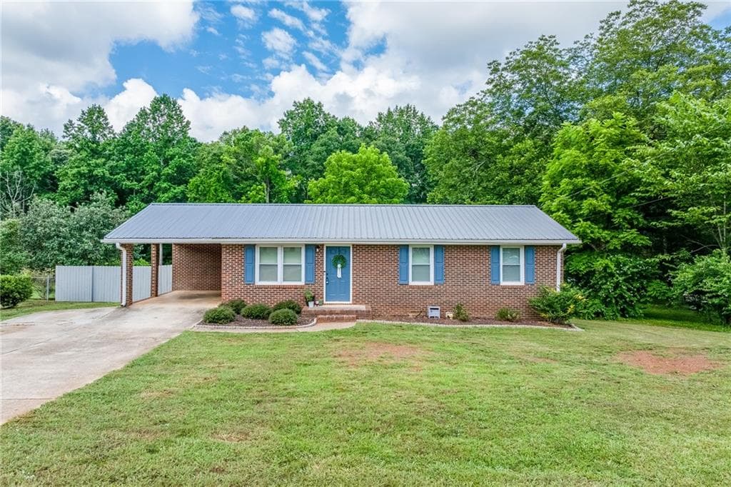 86 Hilltop Circle, Auburn, GA 30011 — most recent listing photo