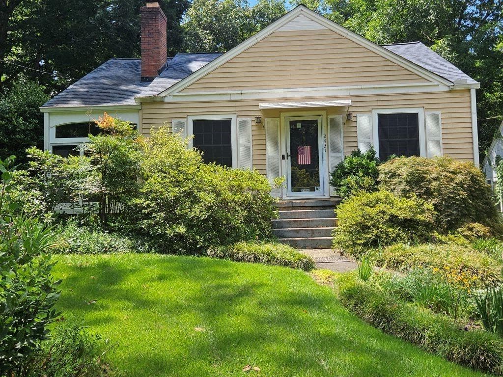 2431 W Woodland Circle, East Point, GA 30344 — most recent listing photo