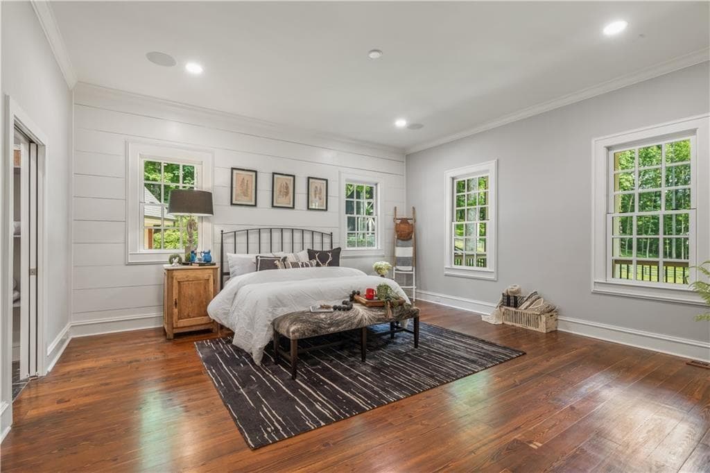 7 bedroom, 5 bathroom, 5,989 sq ft single family residence under contract at 2425 Birmingham Road, Alpharetta, GA 30004 — photo 8
