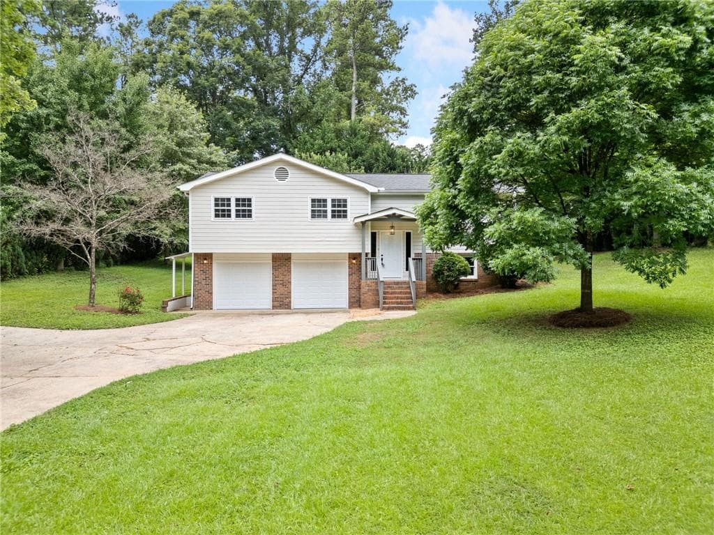 4 bedroom, 2 bathroom, 1,986 sq ft single family residence sold at 3967 EVELYN Drive, Powder Springs, GA 30127