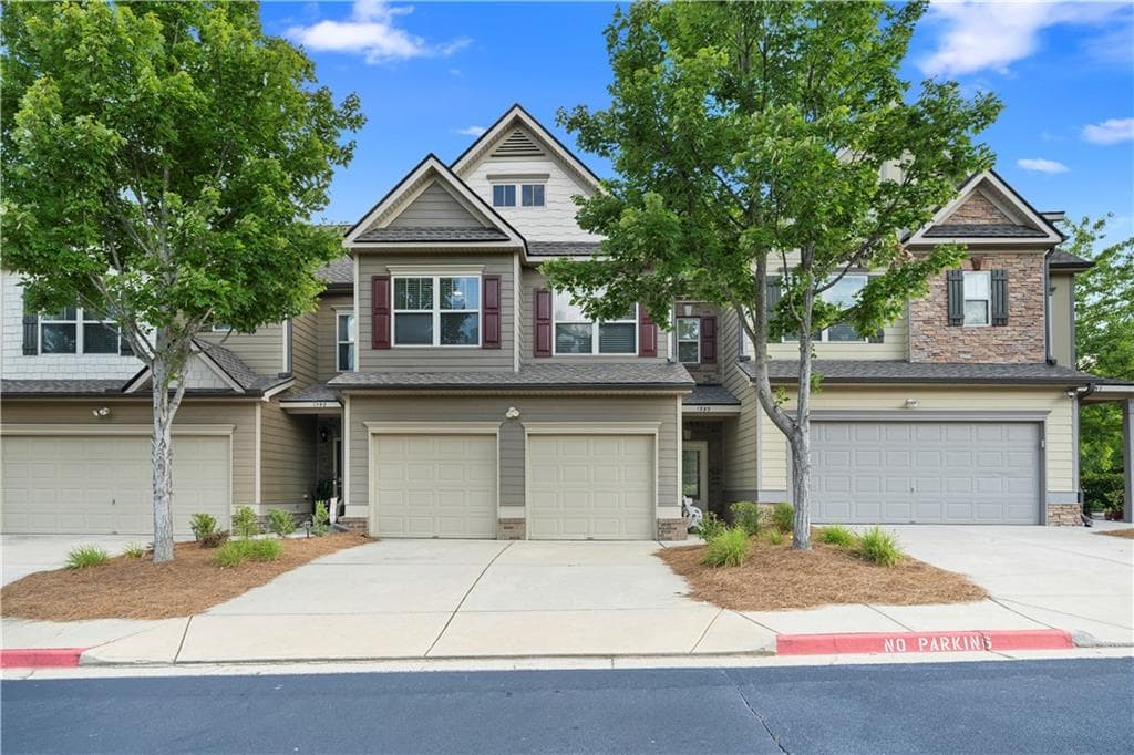 3 bedroom, 3 bathroom, 1,770 sq ft townhouse sold at 1595 Silvaner Avenue 23, Kennesaw, GA 30152