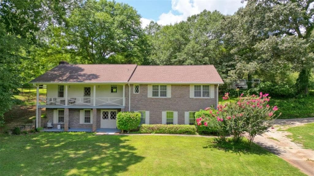 124 Lynn Drive, Hiram, GA 30141 — most recent listing photo
