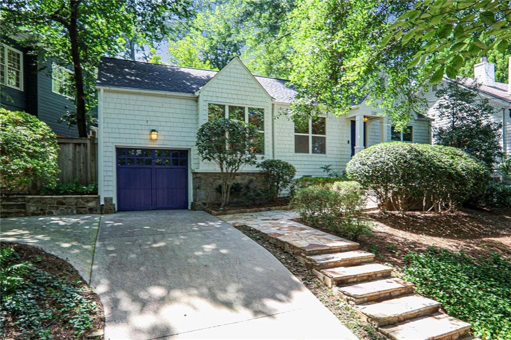 3 bedroom, 2 bathroom, 1,999 sq ft single family residence sold at 220 Huntington Road, Atlanta, GA 30309