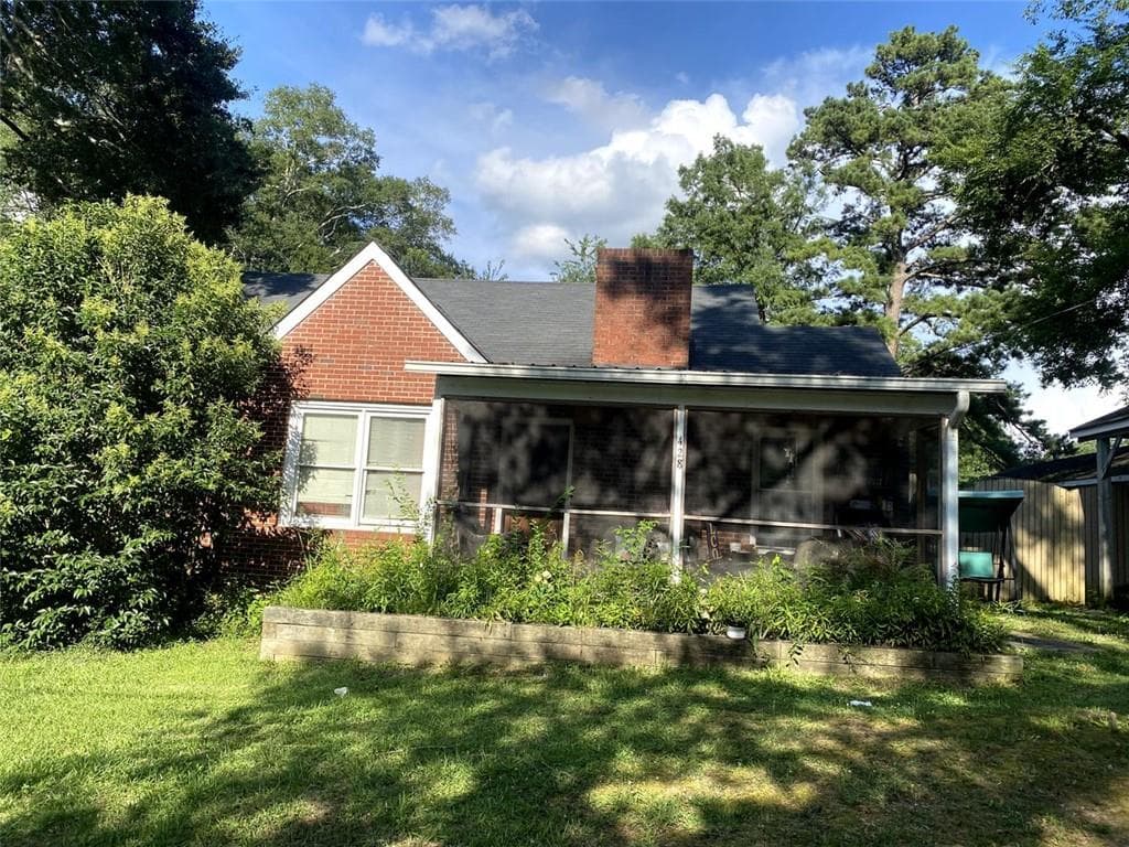 2 bedroom, 1 bathroom, 1,226 sq ft single family residence sold at 428 N MARBLE Street, Rockmart, GA 30153