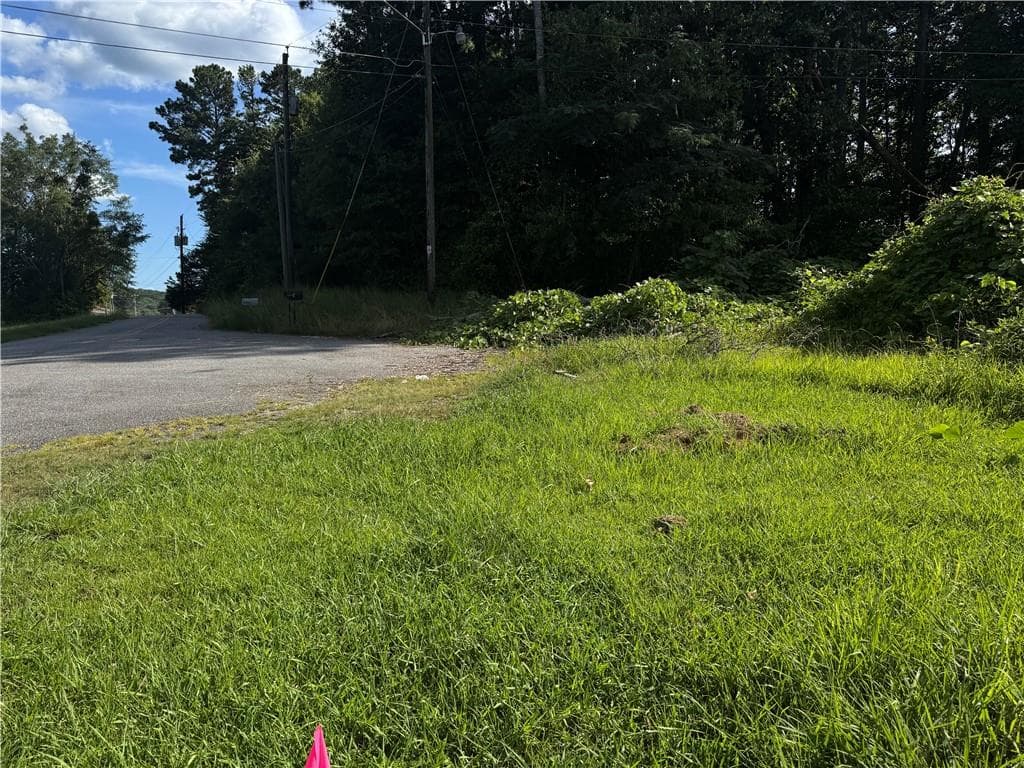 single family residence under contract at 85 Maple Street, Dawsonville, GA 30534 — photo 3