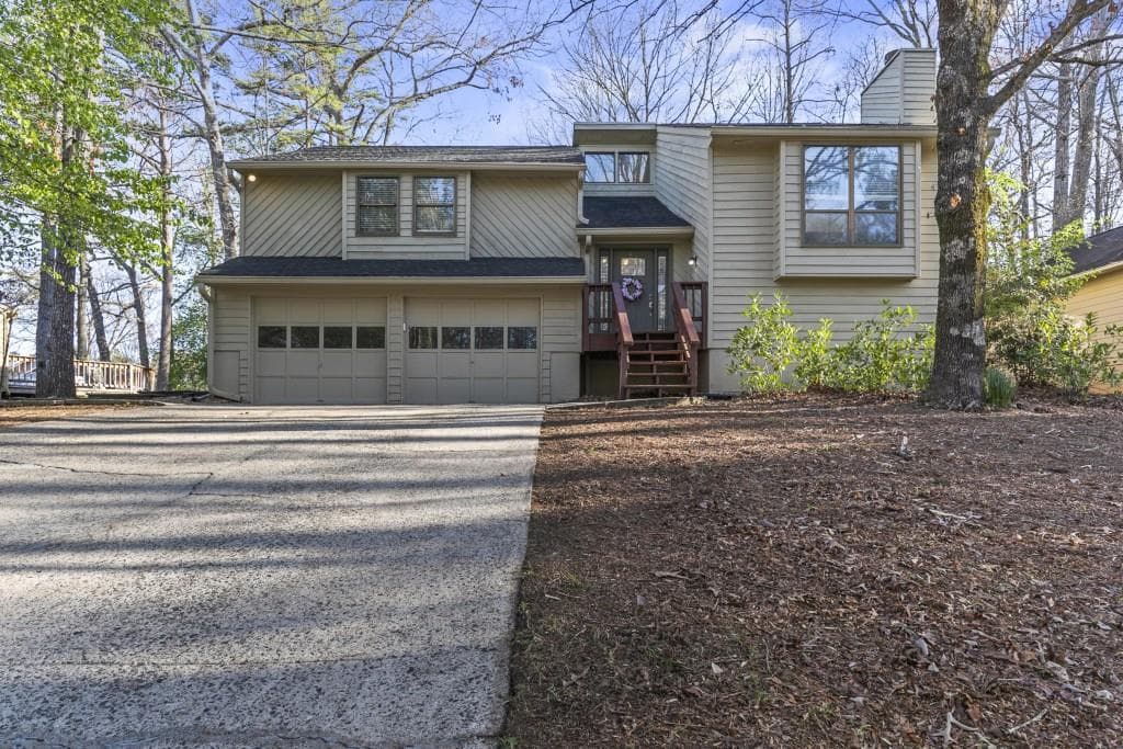 8605 Colony Club Drive, Alpharetta, GA 30022 — most recent listing photo