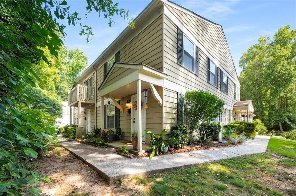 1305 SURREY Lane, Marietta, GA 30008 — most recent listing photo
