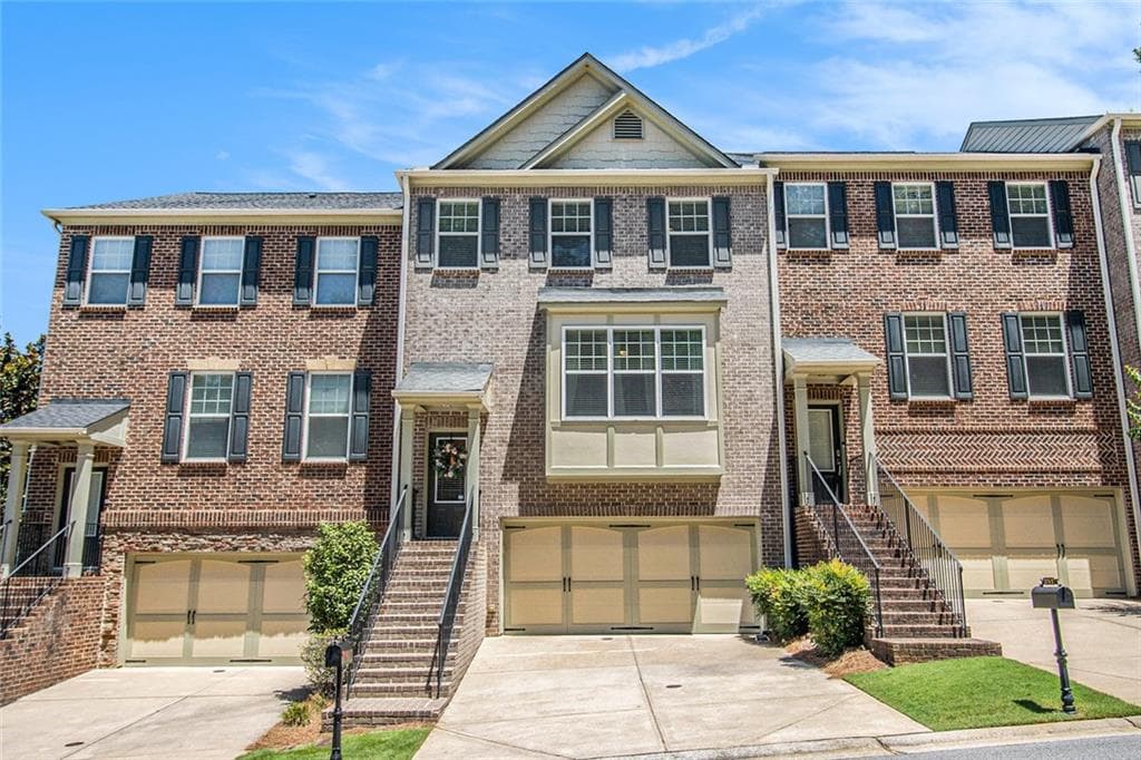 4 bedroom, 4 bathroom, 2,406 sq ft townhouse sold at 3747 Inglewood Way, Brookhaven, GA 30319