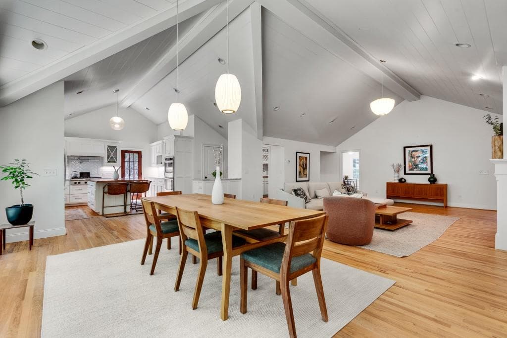 2284 Fairoaks Road, Decatur, GA 30033 — most recent listing photo