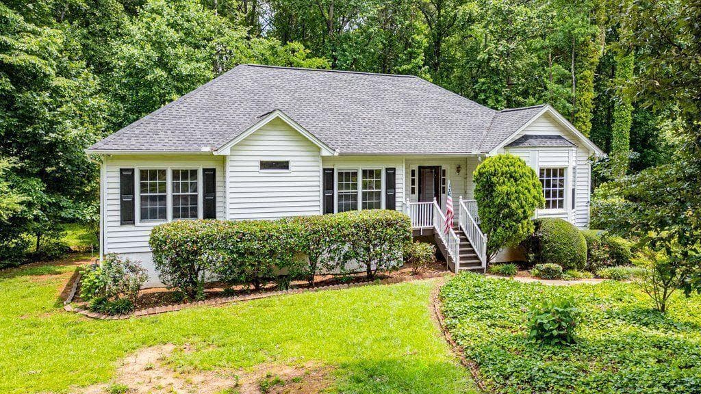 567 Leah Drive, Powder Springs, GA 30127 — most recent listing photo