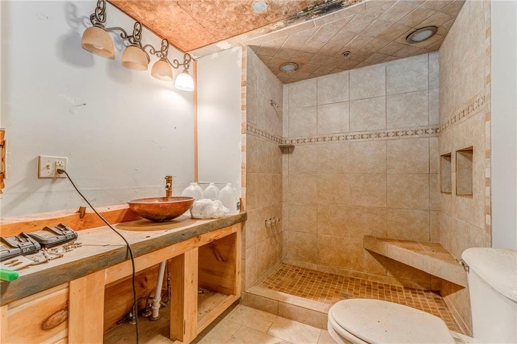 3 bedroom, 2 bathroom, 1,404 sq ft single family residence for sale at 10610 Chatsworth Highway, Ellijay, GA 30540 — photo 5