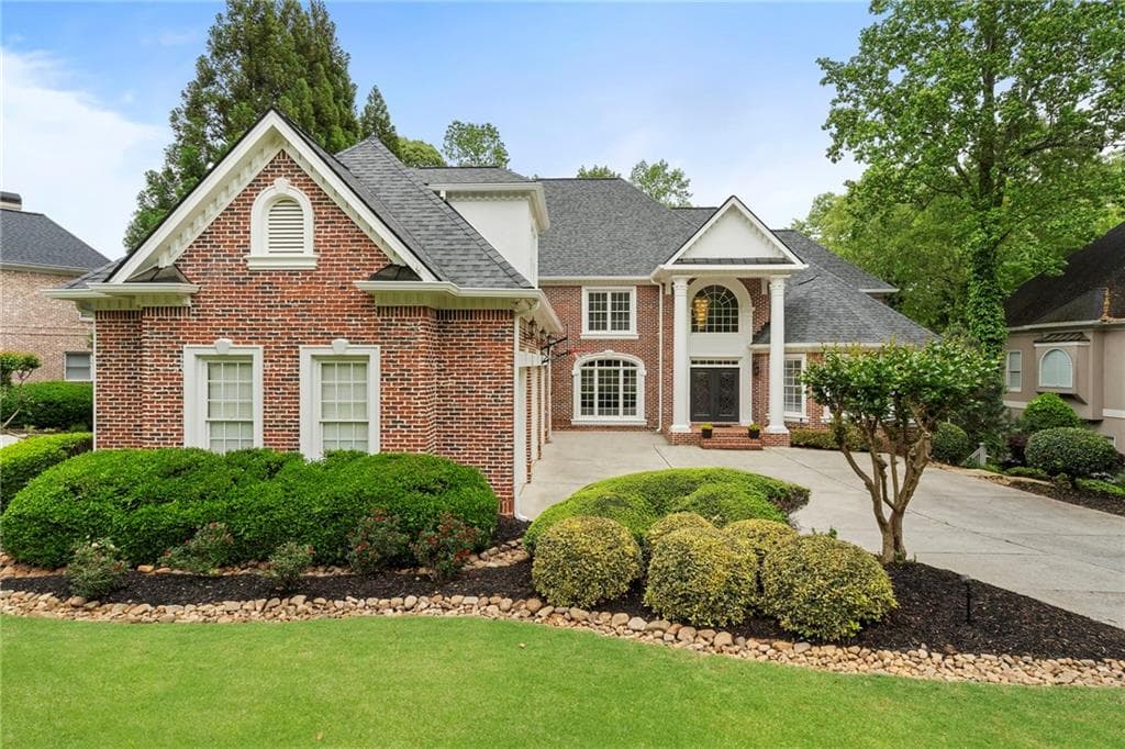 640 Greenview Terrace, Alpharetta, GA 30004 — most recent listing photo