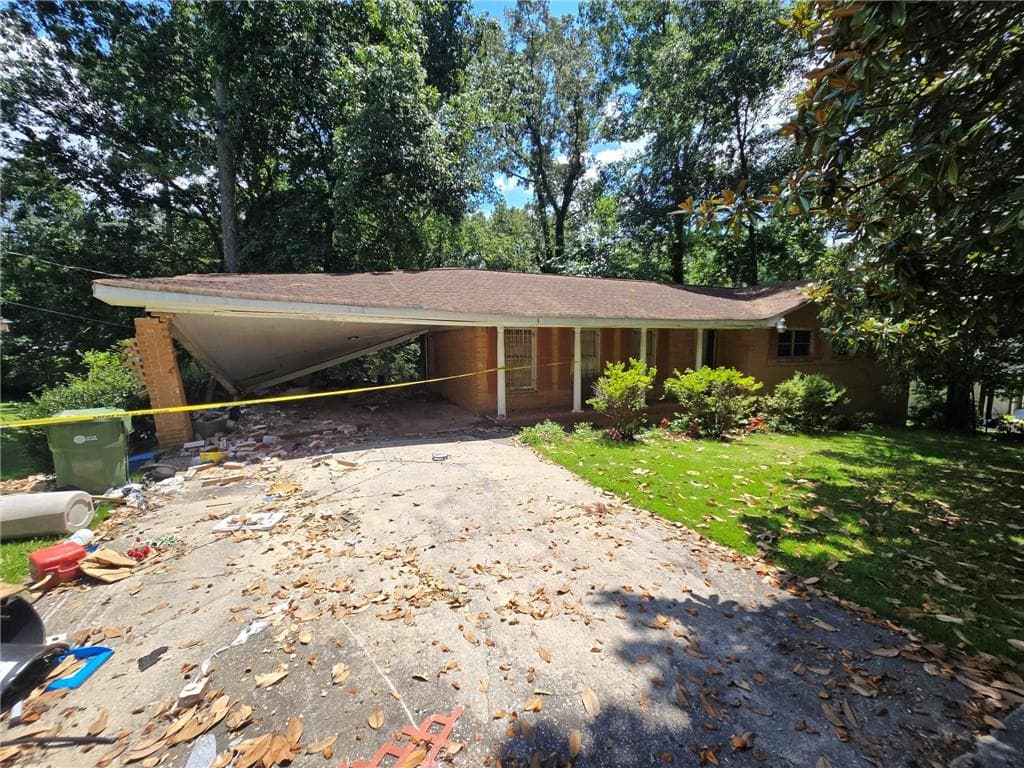 3 bedroom, 2 bathroom, 1,570 sq ft single family residence sold at 2600 Lisa Drive, Atlanta, GA 30311