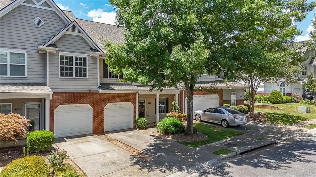 4 bedroom, 4 bathroom, 2,526 sq ft townhouse sold at 2414 Suwanee Pointe Drive, Lawrenceville, GA 30043