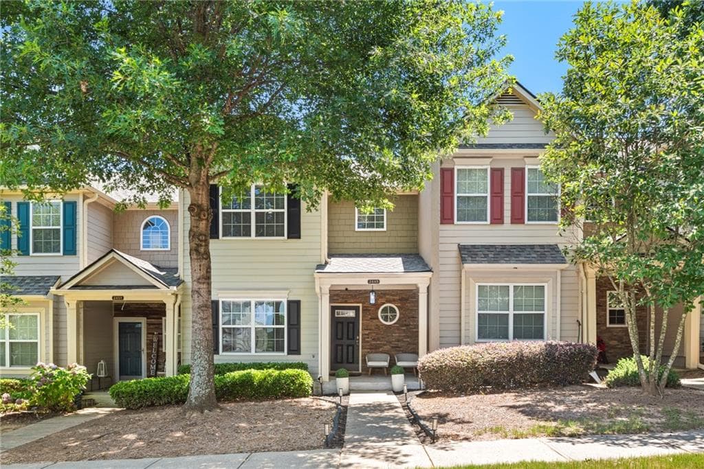 3 bedroom, 3 bathroom, 2,192 sq ft townhouse sold at 2449 Suwanee Pointe Drive, Lawrenceville, GA 30043