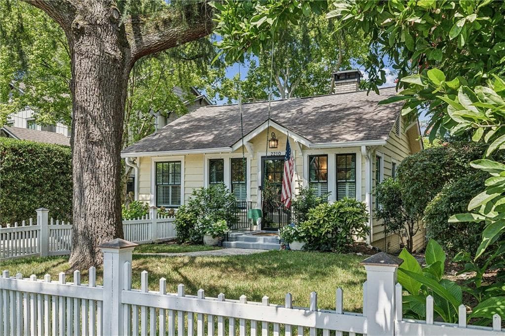 3 bedroom, 2 bathroom, 1,758 sq ft single family residence sold at 2210 Fairhaven Circle, Atlanta, GA 30305