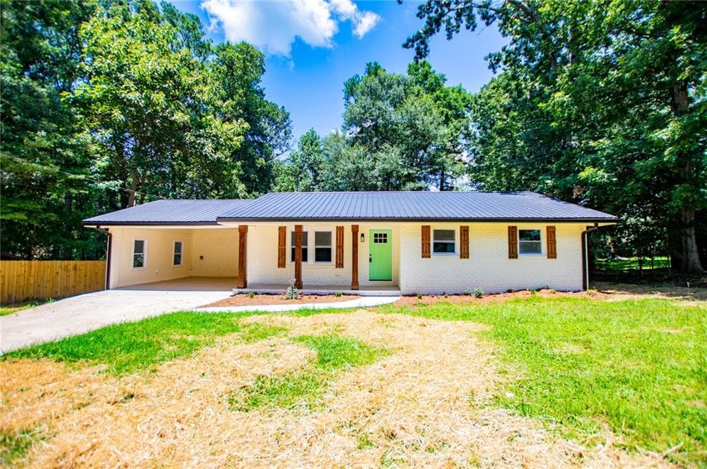 385 W Barbara Lane, Carrollton, GA 30117 — most recent listing photo