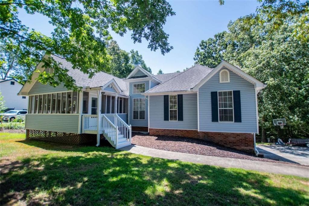 4 bedroom, 4 bathroom, 2,461 sq ft single family residence sold at 4233 Sturbridge Drive, Douglasville, GA 30135