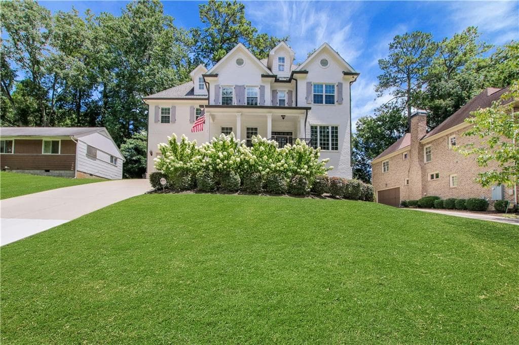 2939 Parkridge Drive, Brookhaven, GA 30319 — most recent listing photo