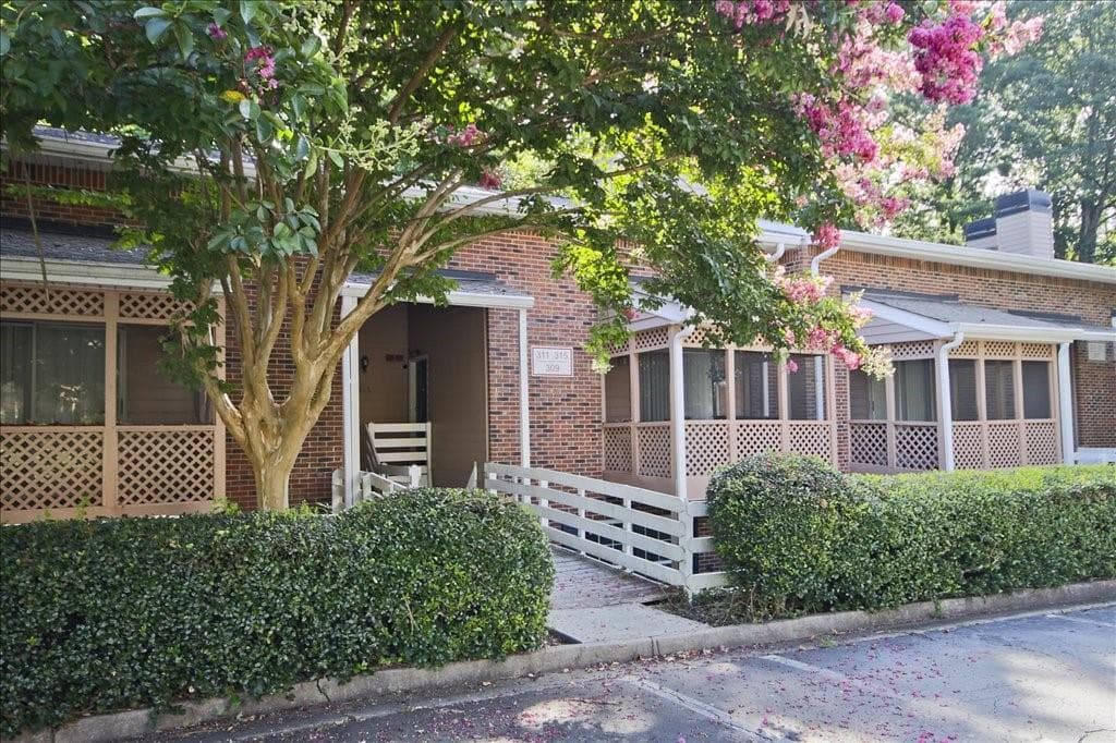 315 Quail Run, Roswell, GA 30076 — most recent listing photo
