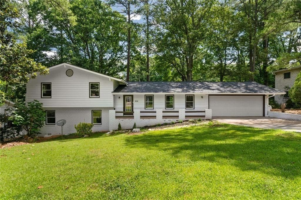 4 bedroom, 3 bathroom, 2,353 sq ft single family residence sold at 4214 Williamsburg Drive, College Park, GA 30337