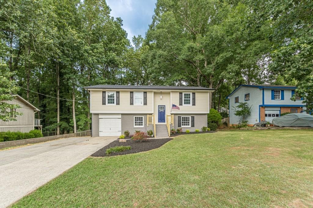 8878 Raven Drive, Jonesboro, GA 30238 — most recent listing photo