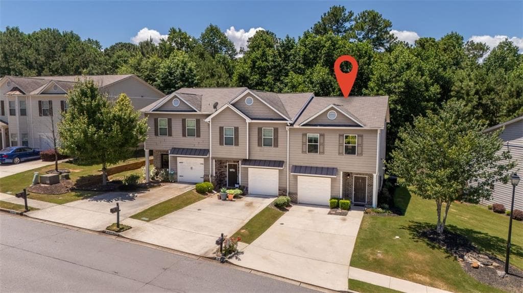 3 bedroom, 3 bathroom, 1,556 sq ft townhouse sold at 5247 Timber Hills Drive, Oakwood, GA 30566