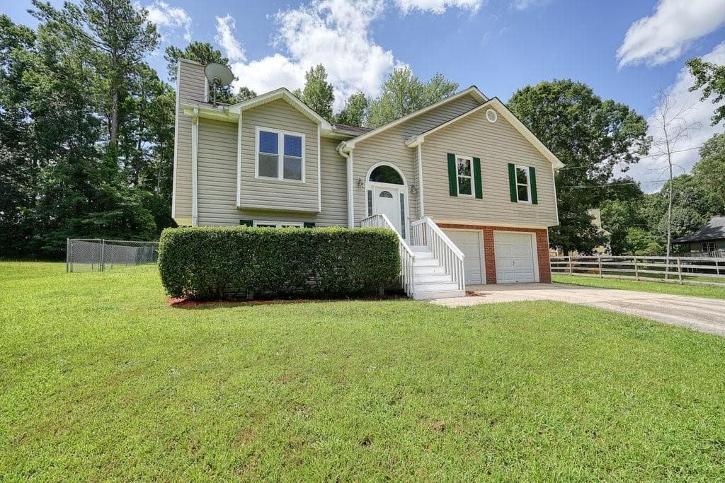 54 Crestwood Drive, Dallas, GA 30157 — most recent listing photo