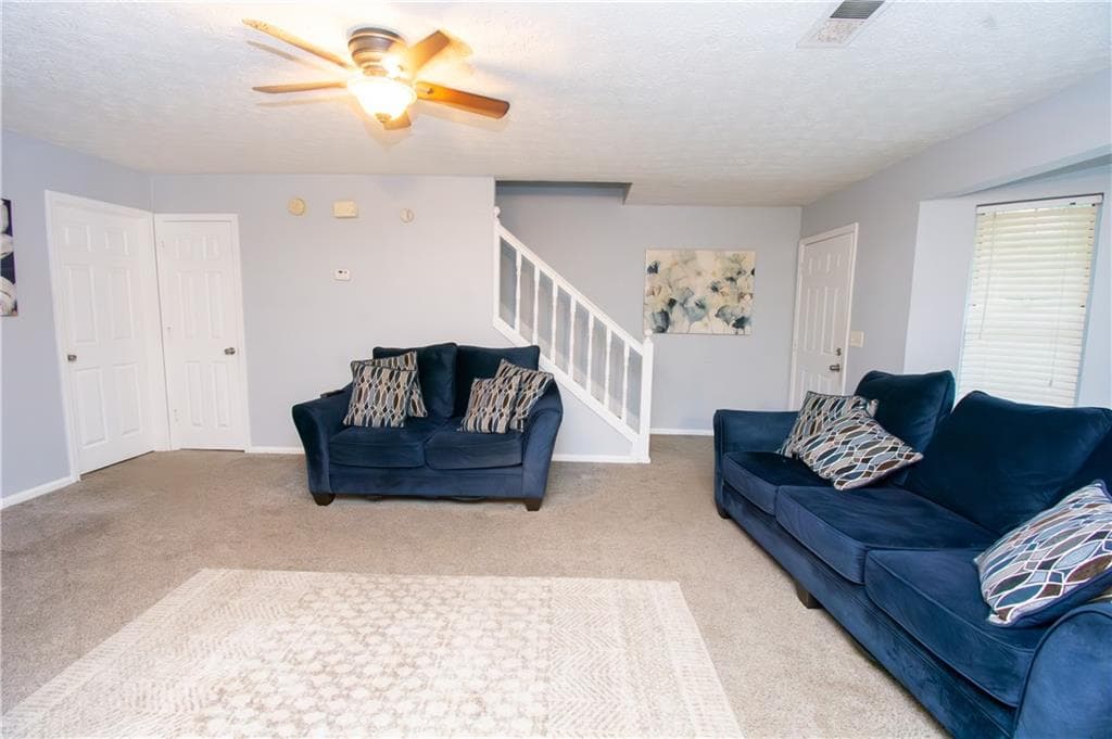 3 bedroom, 2 bathroom, 1,370 sq ft townhouse for sale at 6847 S Lakewood Terrace, Douglasville, GA 30135 — photo 3