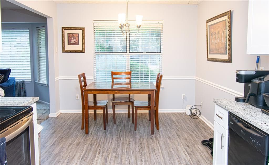 3 bedroom, 2 bathroom, 1,370 sq ft townhouse for sale at 6847 S Lakewood Terrace, Douglasville, GA 30135 — photo 9