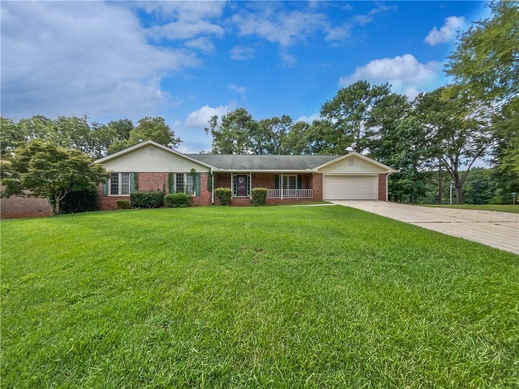 5926 Brassie Ridge Lane, Ellenwood, GA 30294 — most recent listing photo